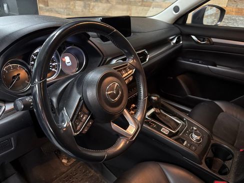 Used 2020 MAZDA CX-5 Touring FWD image 11