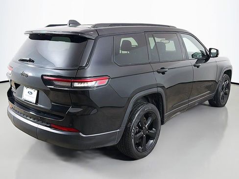 Used 2022 Jeep Grand Cherokee L Altitude image 11