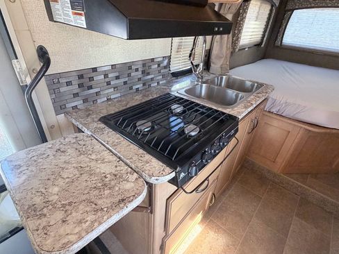 Used 2017 Ford E-450 and Econoline 450 Super Duty w/ Motorhome Prep Package RWD image 19