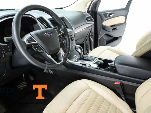 Used 2017 Ford Edge SEL w/ Equipment Group 201A AWD/4WD image 56