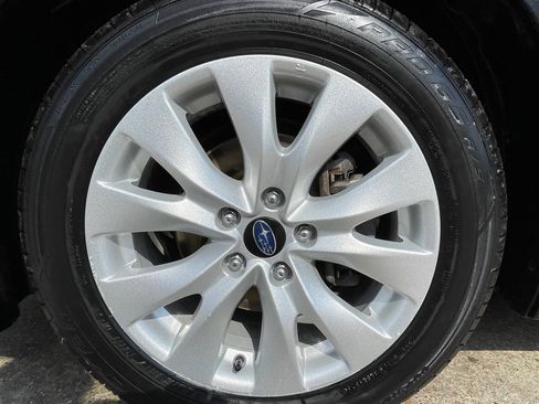 Used 2017 Subaru Legacy 2.5i Premium image 14