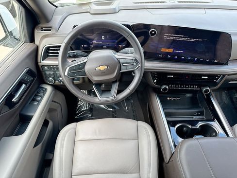 Used 2025 Chevrolet Tahoe LT image 11