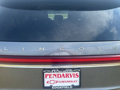 Used 2021 Lincoln Aviator Reserve w/ Equipment Group 208A AWD/4WD image 5