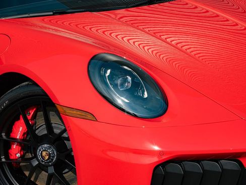 Certified 2025 Porsche 911 Carrera GTS image 31