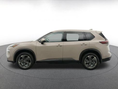 Used 2025 Nissan Rogue SV AWD/4WD image 5