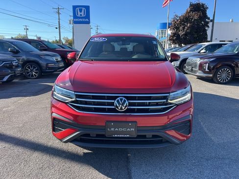 Used 2022 Volkswagen Tiguan SE image 8