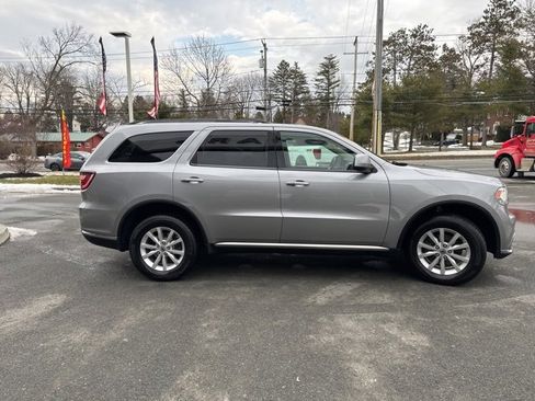 Used 2020 Dodge Durango SXT image 5
