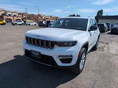Used 2023 Jeep Grand Cherokee Limited w/ Trailer Tow Prep Group (B)