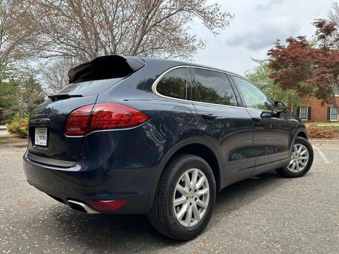 Used 2011 Porsche Cayenne AWD/4WD image 7