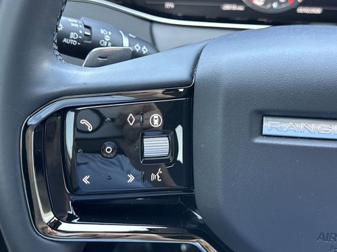 Used 2024 Land Rover Range Rover Evoque S image 16