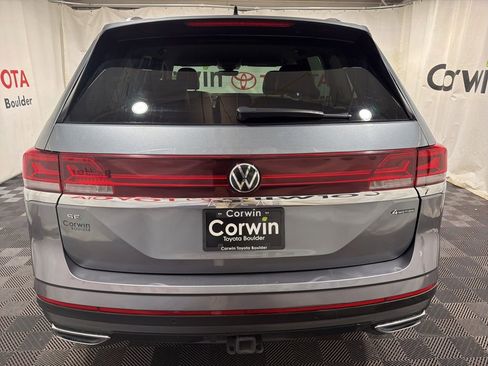 Used 2025 Volkswagen Atlas SE AWD/4WD image 5