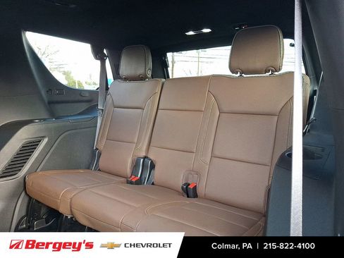 Used 2023 Chevrolet Tahoe High Country image 14
