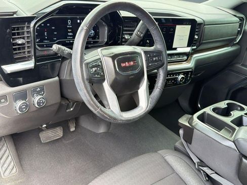 Used 2022 GMC Sierra 1500 Elevation RWD image 4
