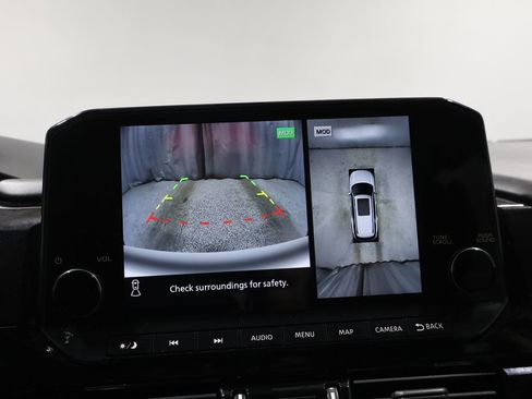 Used 2022 Nissan Pathfinder Platinum w/ Cargo Package image 25