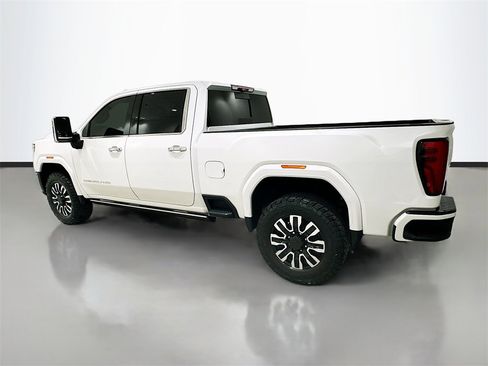 Used 2024 GMC Sierra 2500 Denali Ultimate w/ Max Trailering Package image 5