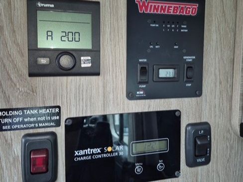 Used 2022 RAM ProMaster 3500 w/ Premium R/V Group FWD image 21