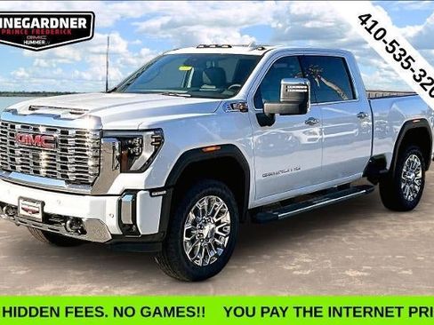 New 2026 GMC Sierra 2500 Denali w/ Denali Reserve Package AWD/4WD image 2