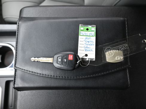 Used 2021 Toyota Tundra SR5 w/ SR5 Upgrade Package image 20