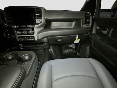 New 2026 RAM 2500 Tradesman w/ Chrome Appearance Group image 25