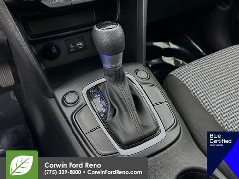 Used 2021 Hyundai Kona SE image 19