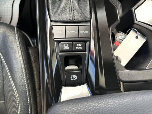 Certified 2025 Toyota Camry SE w/ Convenience Package FWD image 31
