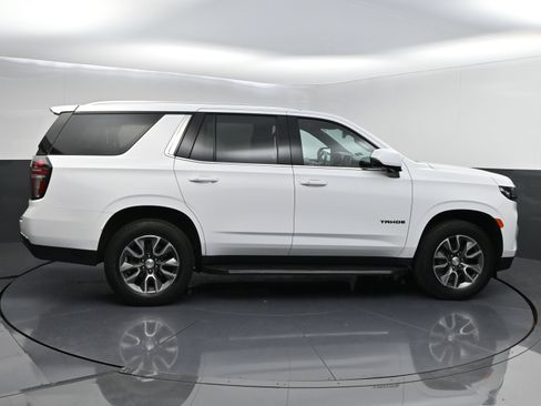 Used 2023 Chevrolet Tahoe LT w/ Luxury Package AWD/4WD image 8