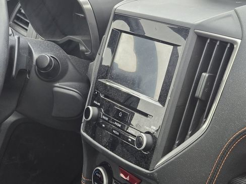 Used 2023 Subaru Crosstrek 2.0i Premium image 17