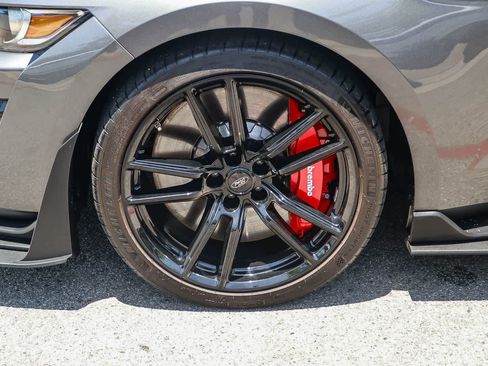 Used 2021 Ford Mustang Shelby GT500 w/ Technology Package RWD image 9