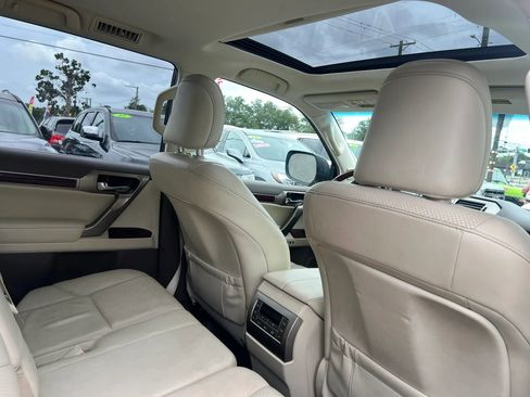 Used 2010 Lexus GX 460 AWD/4WD image 17