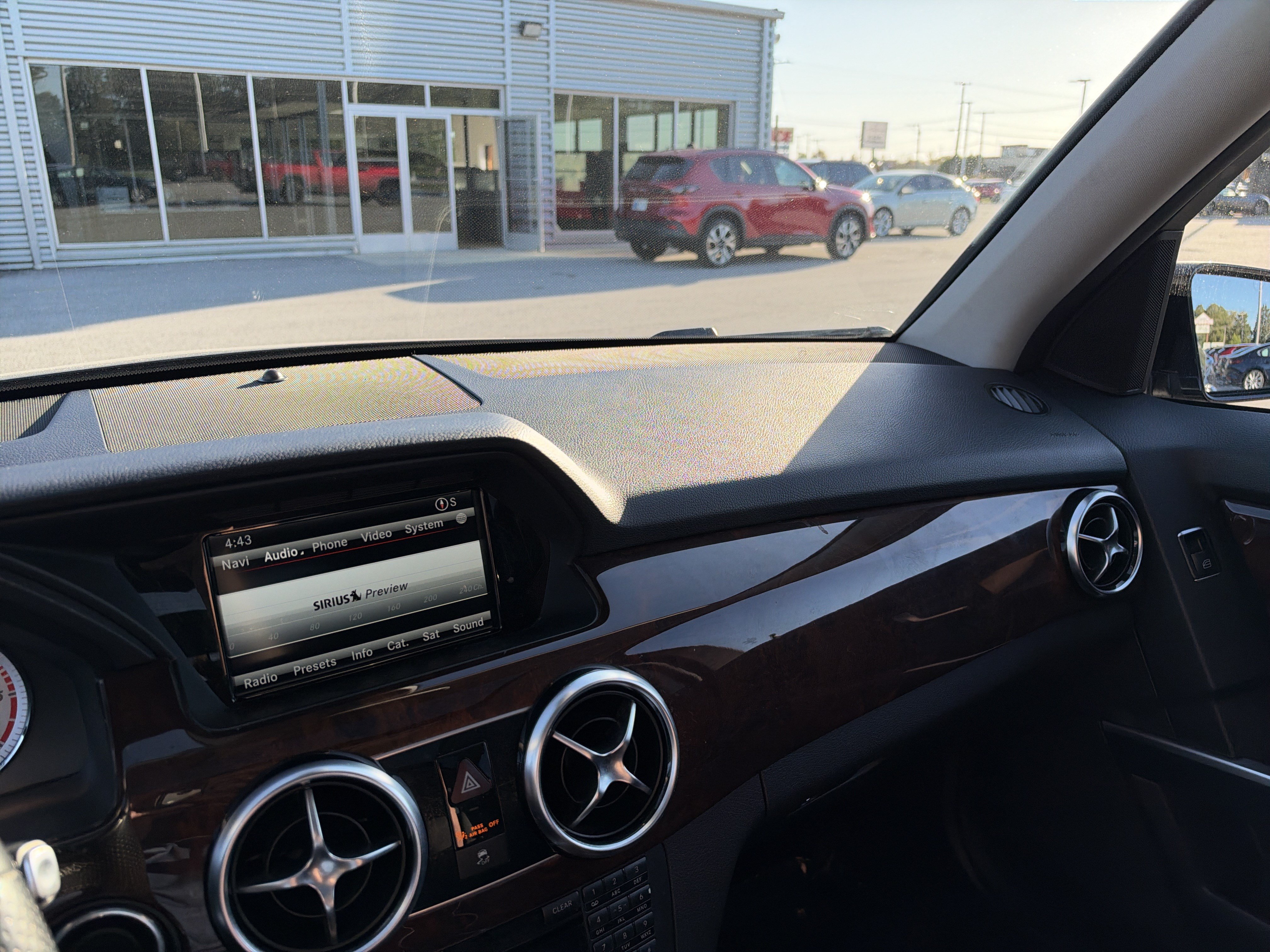 Used 2015 Mercedes-Benz GLK 250 BlueTEC 4MATIC image 29