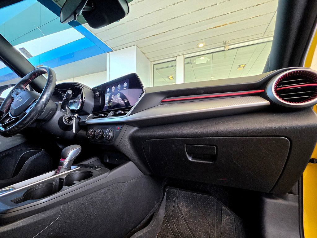 Used 2024 Chevrolet Trax RS w/ Driver Confidence Package FWD image 45