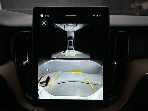 New 2026 Volvo XC60 B5 Plus w/ Protection Package Premier image 12