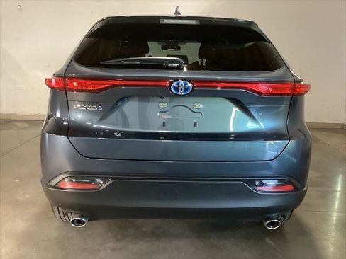 Certified 2023 Toyota Venza LE image 19