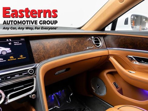 Used 2023 Bentley Flying Spur W12 image 39