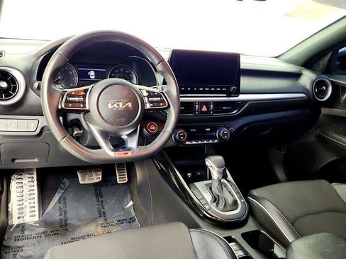 Used 2024 Kia Forte GT-Line FWD image 11