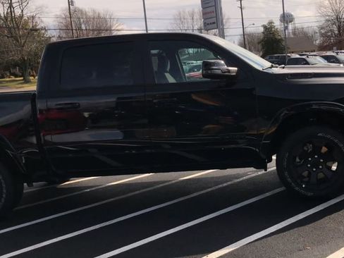 New 2026 RAM 1500 Big Horn AWD/4WD image 9