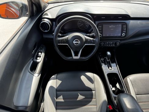 Used 2023 Nissan Kicks SR w/ SR Premium Package image 14
