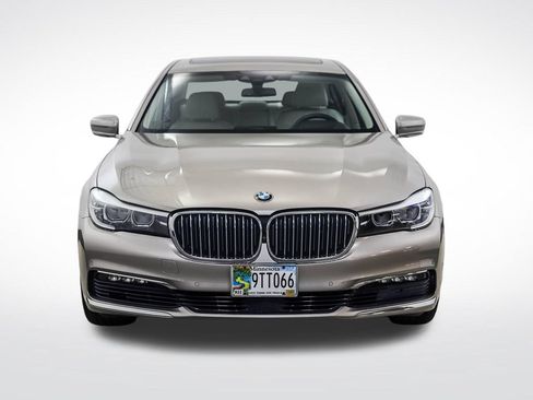 Used 2017 BMW 740e xDrive AWD/4WD image 8