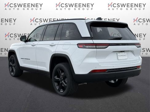 New 2025 Jeep Grand Cherokee Altitude RWD image 3