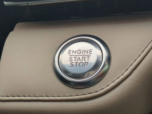 Used 2024 Lincoln Nautilus Reserve image 39