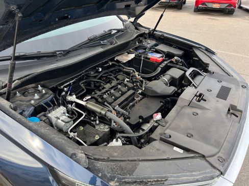 Used 2024 Honda CR-V EX-L image 34