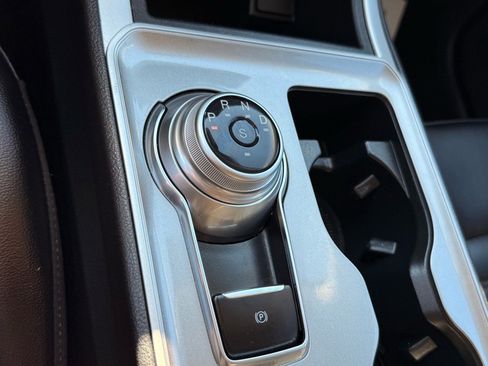 Used 2024 Ford Edge SEL image 22