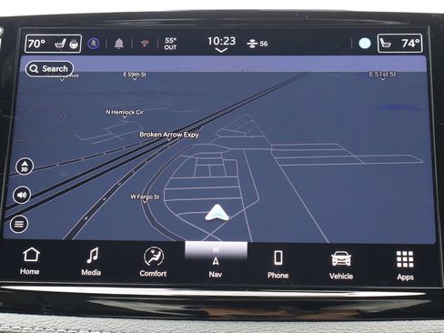 New 2026 Chrysler Pacifica Limited w/ Uconnect Theater Family Group image 26