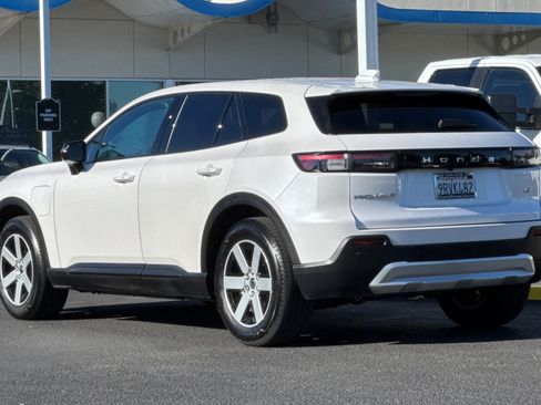 Used 2024 Honda Prologue EX image 3