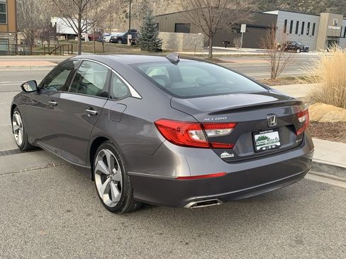 Used 2018 Honda Accord Touring image 15