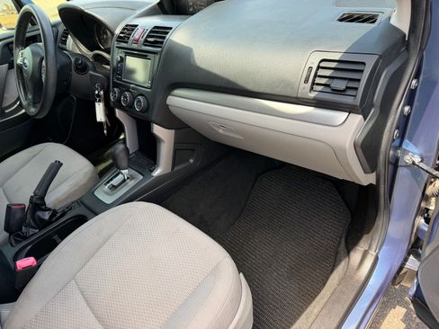 Used 2015 Subaru Forester 2.5i Premium AWD/4WD image 11