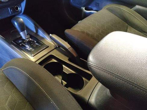 Used 2021 Mitsubishi Outlander Sport LE image 26