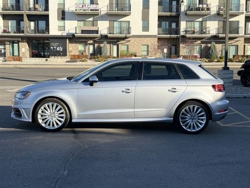 Used 2016 Audi A3 e-tron Premium Plus w/ Premium Plus Package image 4