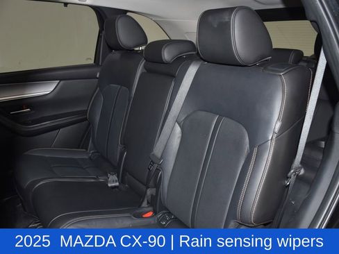 Used 2025 MAZDA CX-90 3.3 Turbo w/ Preferred Package AWD/4WD image 27