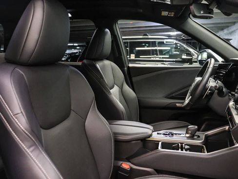 Certified 2025 Lexus TX 350 FWD w/ Technology Package image 17